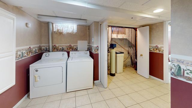 131 4th Place SE, Glenville, MN 56036