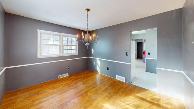 131 4th Place SE, Glenville, MN 56036