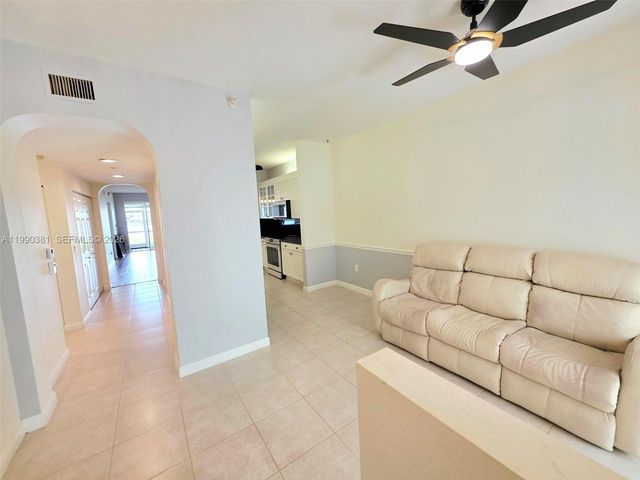 7611 Southampton Ter 110, Tamarac, FL 33321