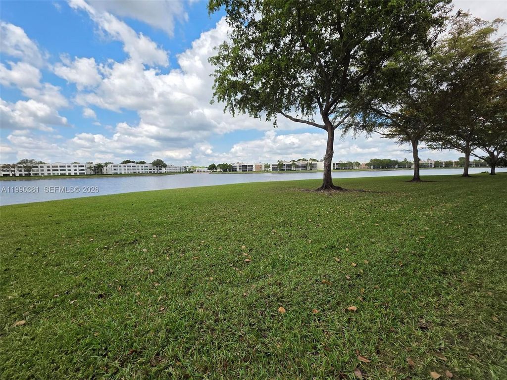 7611 Southampton Ter 110, Tamarac, FL 33321