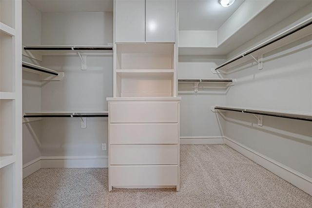 5226 Kiam Street 1002, Houston, TX 77007