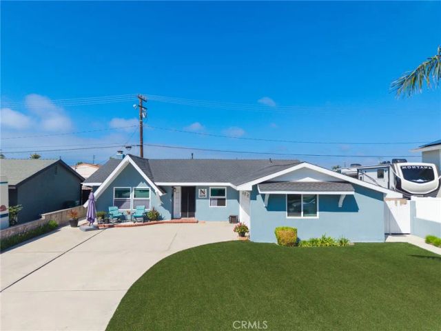 16281 Saratoga Lane, Huntington Beach, CA 92649