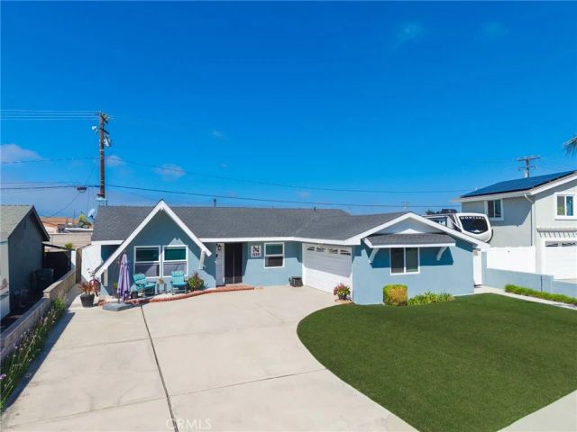 16281 Saratoga Lane, Huntington Beach, CA 92649