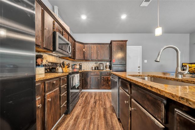 2435 Live Oak Street, Quinlan, TX 75474