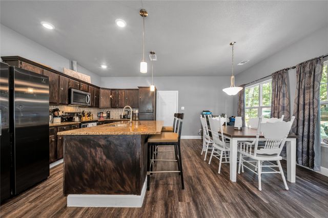 2435 Live Oak Street, Quinlan, TX 75474