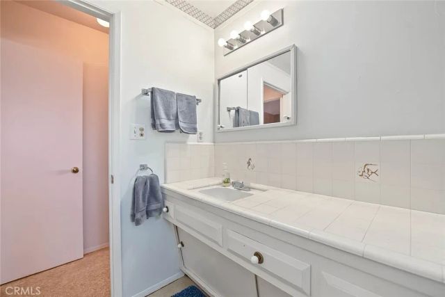 2122 Saticoy, Pomona, CA 91767