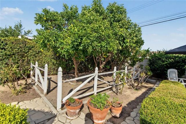 2122 Saticoy, Pomona, CA 91767