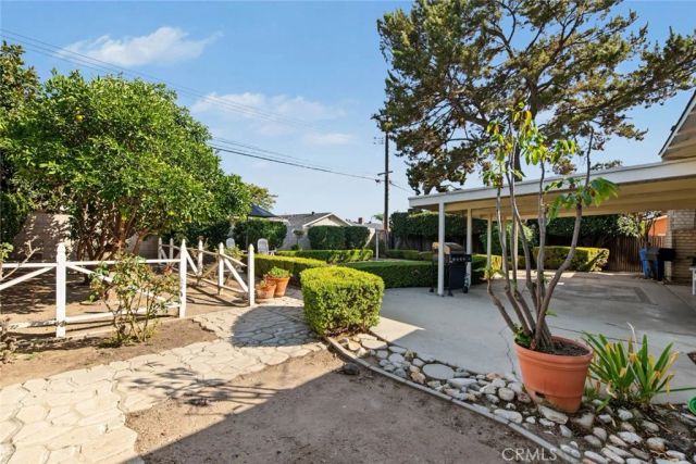 2122 Saticoy, Pomona, CA 91767