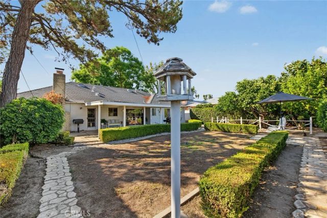 2122 Saticoy, Pomona, CA 91767