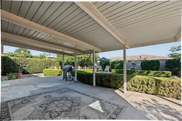 2122 Saticoy, Pomona, CA 91767