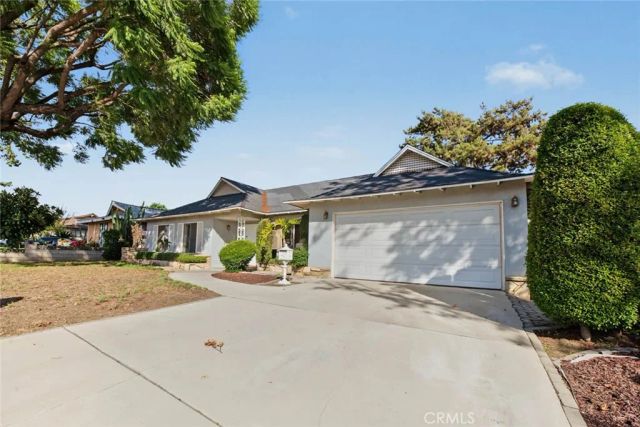 2122 Saticoy, Pomona, CA 91767