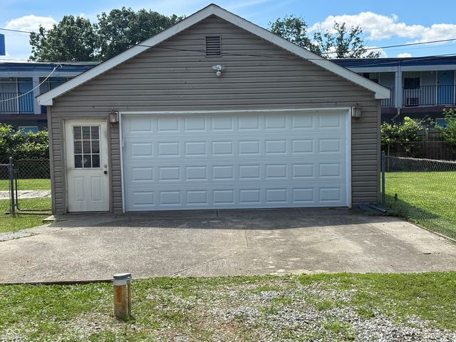 3316 S Tacoma Avenue, Indianapolis, IN 46237