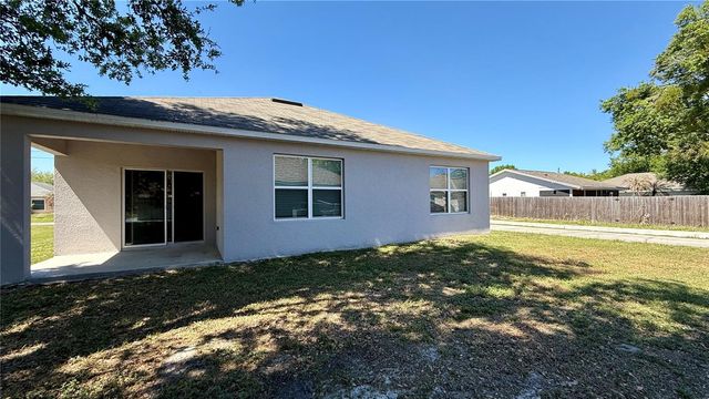 318 MONTGOMERY COURT, Kissimmee, FL 34758