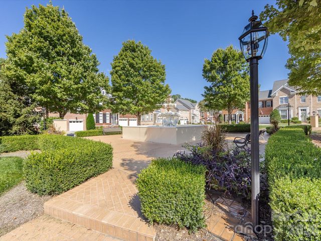 6327 Kiftsgate Court, Charlotte, NC 28226