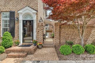 6327 Kiftsgate Court, Charlotte, NC 28226
