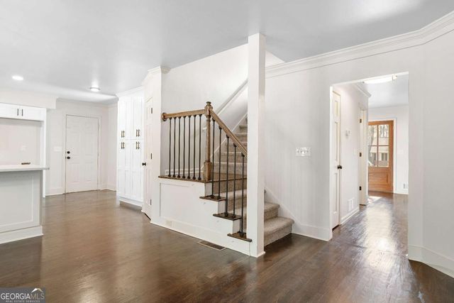 490 Guilford Circle, Marietta, GA 30068