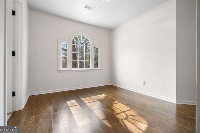 490 Guilford Circle, Marietta, GA 30068