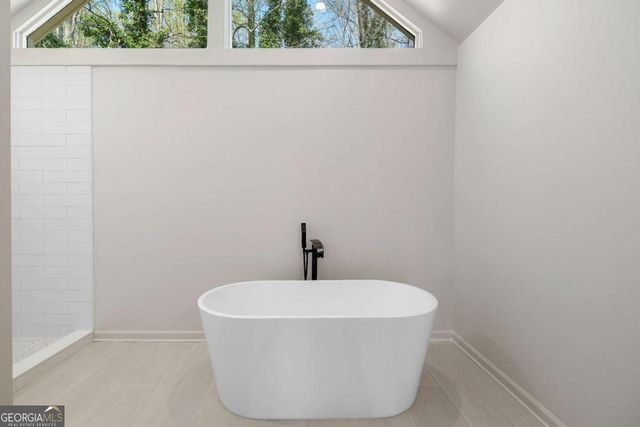 490 Guilford Circle, Marietta, GA 30068