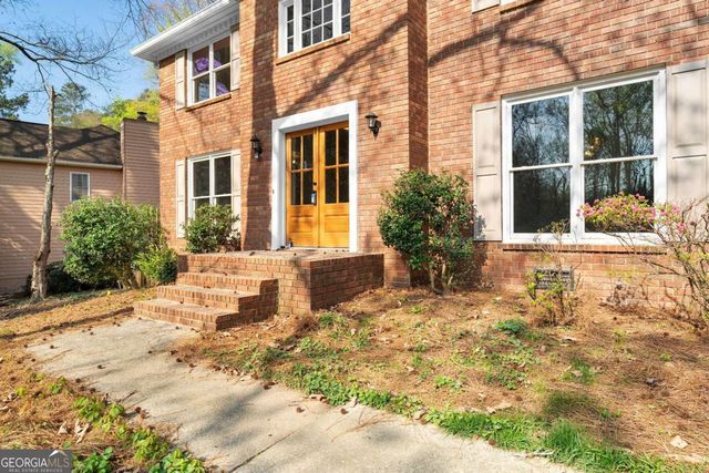 490 Guilford Circle, Marietta, GA 30068