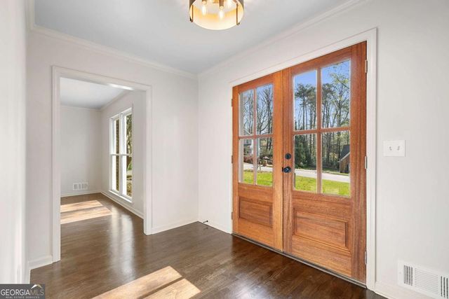 490 Guilford Circle, Marietta, GA 30068