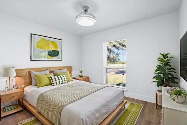 2008 E Peters Colony Road, Carrollton, TX 75007