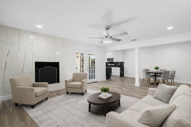 2008 E Peters Colony Road, Carrollton, TX 75007