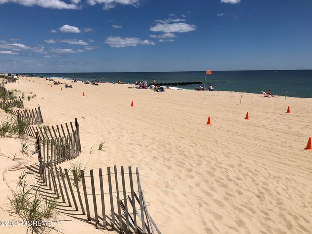 721 Crescent Place, Sea Girt, NJ 08750