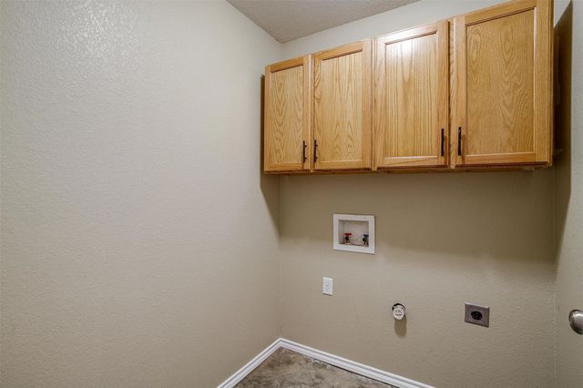 1414 Cheyenne Trail, Granbury, TX 76048