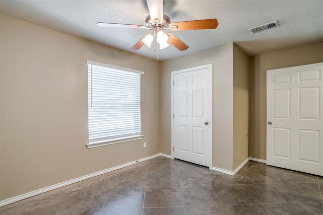 1414 Cheyenne Trail, Granbury, TX 76048