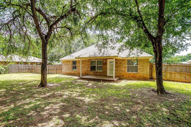 1414 Cheyenne Trail, Granbury, TX 76048