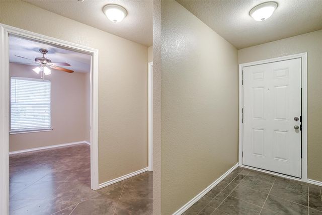 1414 Cheyenne Trail, Granbury, TX 76048