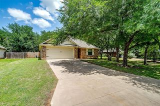 1414 Cheyenne Trail, Granbury, TX 76048