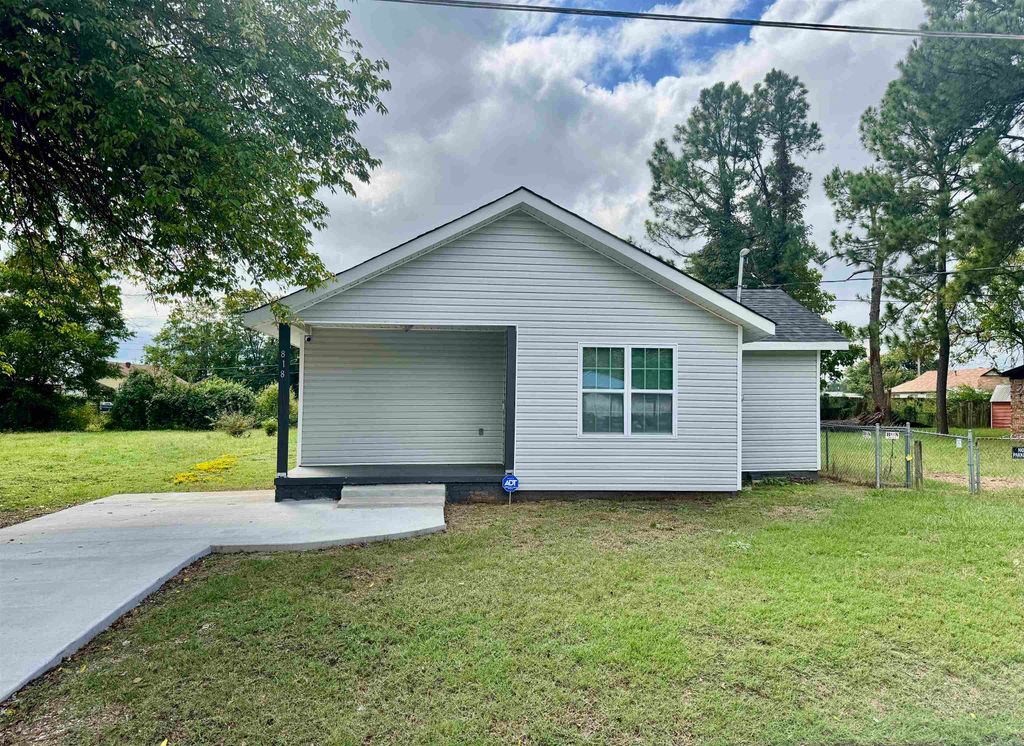 818 E 14th St., North Little Rock, AR 72114