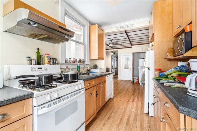 3805 Sedgwick Avenue, Bronx, NY 10463