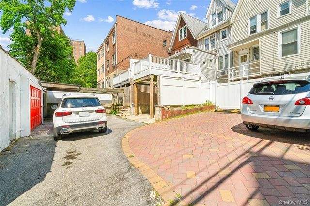 3805 Sedgwick Avenue, Bronx, NY 10463