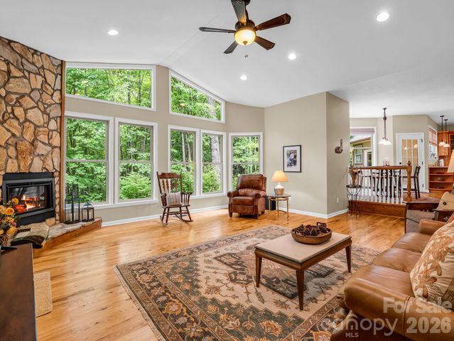 131 Arcadia Falls Way, Black Mountain, NC 28711