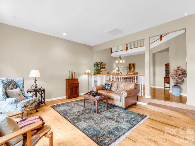 131 Arcadia Falls Way, Black Mountain, NC 28711