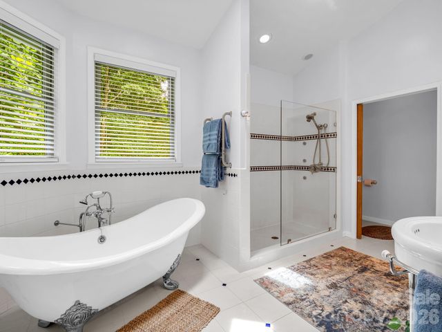 131 Arcadia Falls Way, Black Mountain, NC 28711