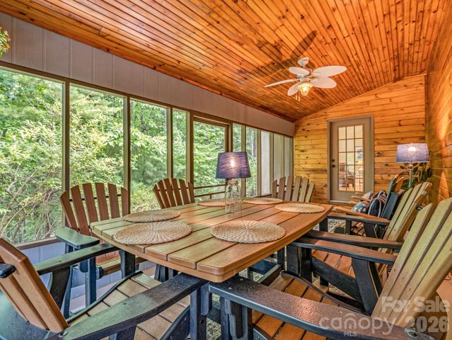 131 Arcadia Falls Way, Black Mountain, NC 28711