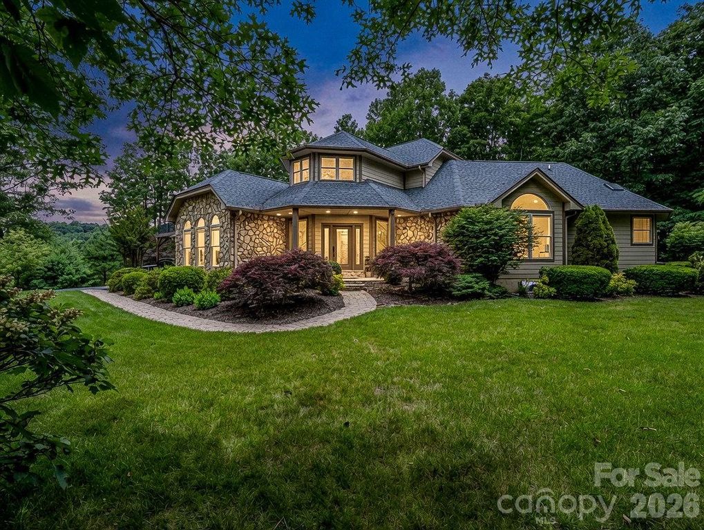 131 Arcadia Falls Way, Black Mountain, NC 28711