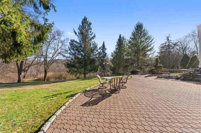 105 Cross Pond Road, Pound Ridge, NY 10576