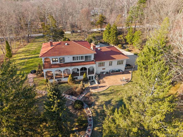 105 Cross Pond Road, Pound Ridge, NY 10576