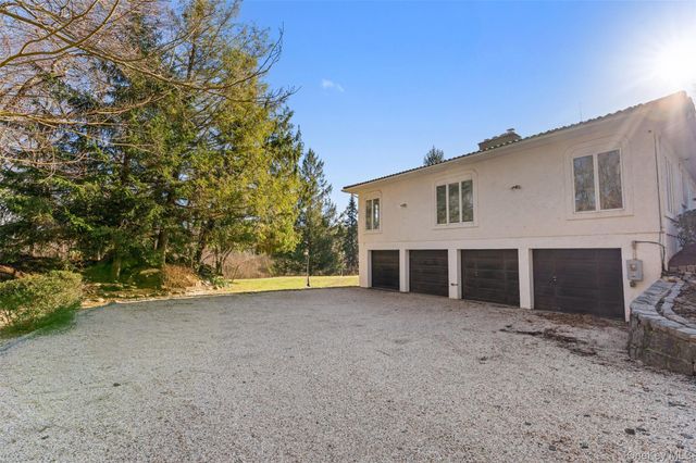 105 Cross Pond Road, Pound Ridge, NY 10576
