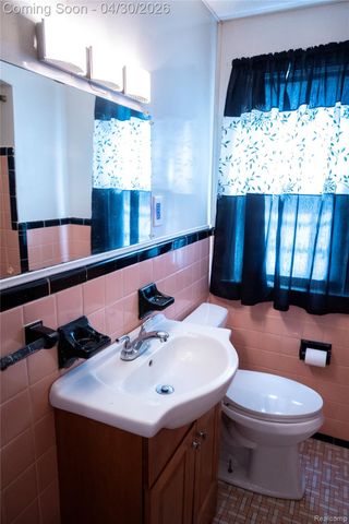 18954 Albion Street, Detroit, MI 48234