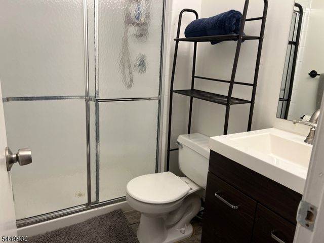 3842 Bloomingdale Dr, Hillsborough Twp., NJ 08844