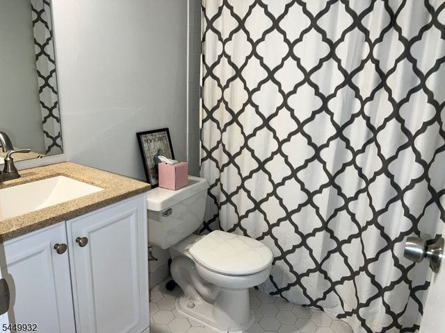 3842 Bloomingdale Dr, Hillsborough Twp., NJ 08844