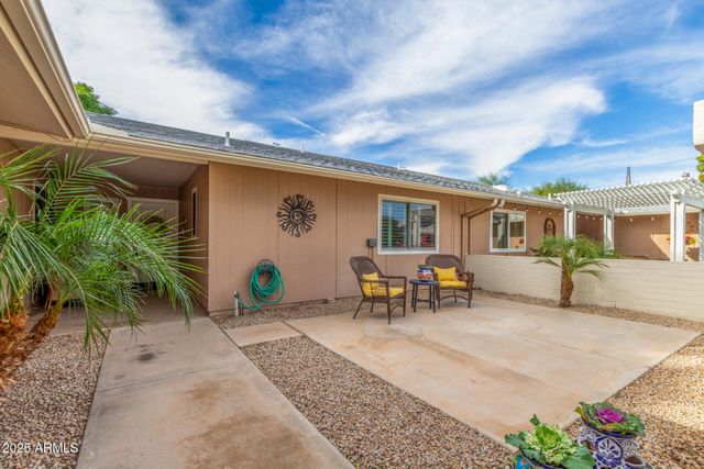 9885 W Spanish Moss Court, Sun City, AZ 85373