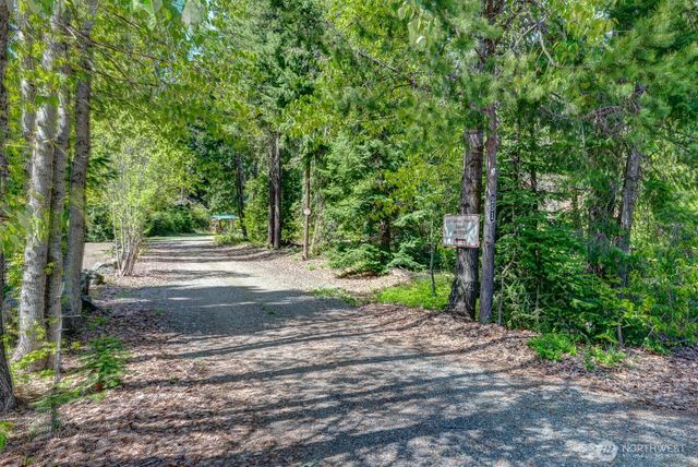 251 Kachess River Road, Easton, WA 98925