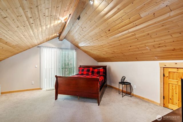 251 Kachess River Road, Easton, WA 98925