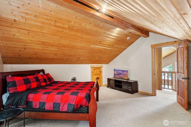 251 Kachess River Road, Easton, WA 98925